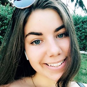 Meet your Posher, Amalita